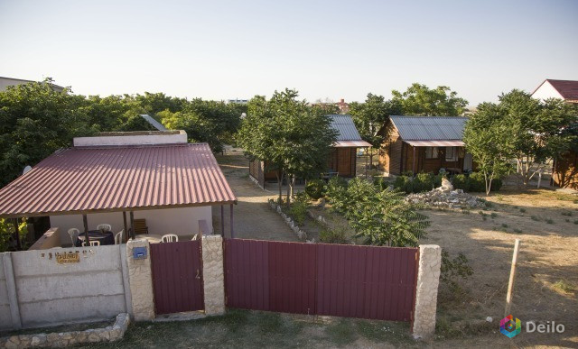 Продаю земельный участок с домиком в Крыму рядом с морем
