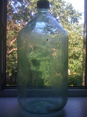 Бутыль стекло 10 литров и коллекция элитных бутылок-виноделу - фото 3