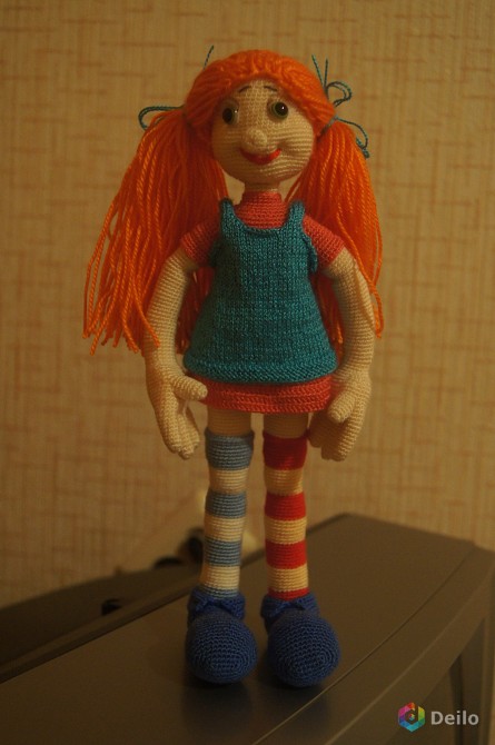 Продам вязаную игрушку - кукла