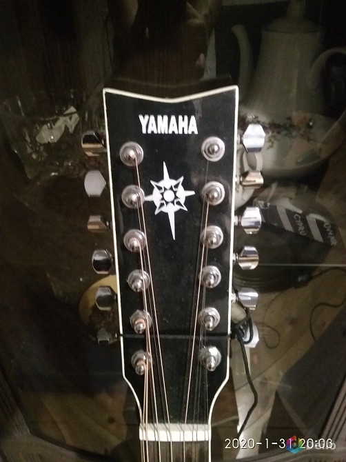 12-струнная гитара YAMAHA FD01