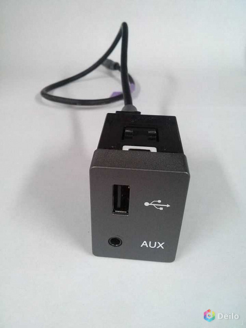AUX-USB гнездо для Ssang Yong Actyon / Stavic (299117682)