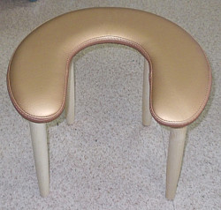 Йога стул для ширшасана (стойка на голове) - фото 1