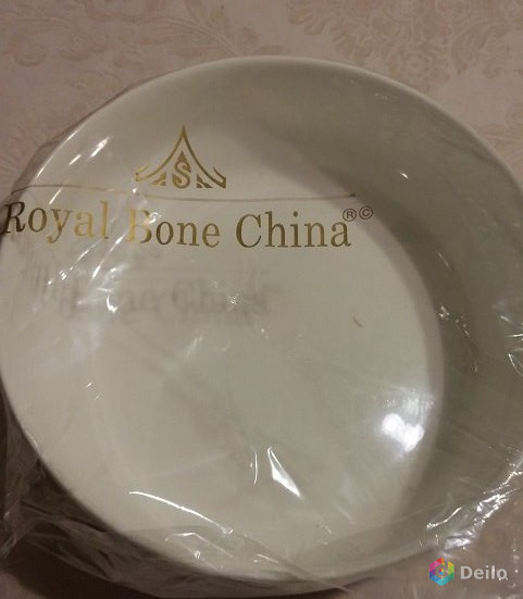 Royal Bone China ( Япония) , салатник диаметром 19 см