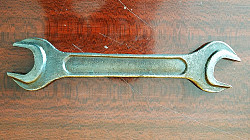 Гаечный ключ рожковый на 22-24 - фото 3