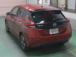 Электромобиль 2 поколение хэтчбек Nissan Leaf кузов ZE1 - фото 3