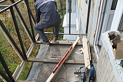 Ремонт и установка балконных козырьков (плит) - фото 5