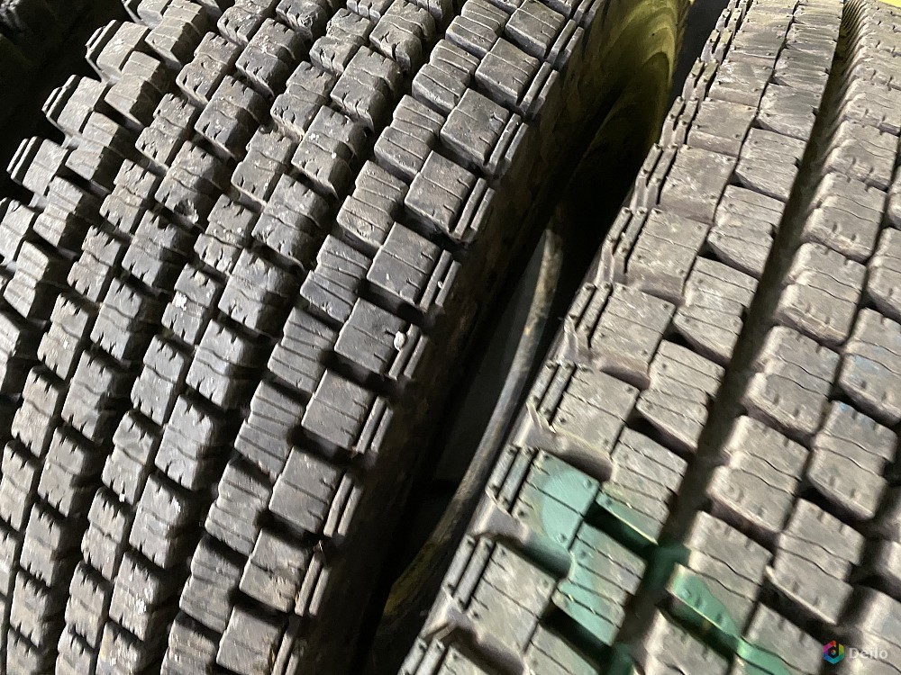 Грузовые шины б/у 10.00 20 Dunlop